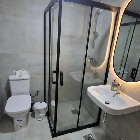 Luxury Iva Iv Üsküp