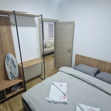 Luxury Iva Iv * Üsküp
